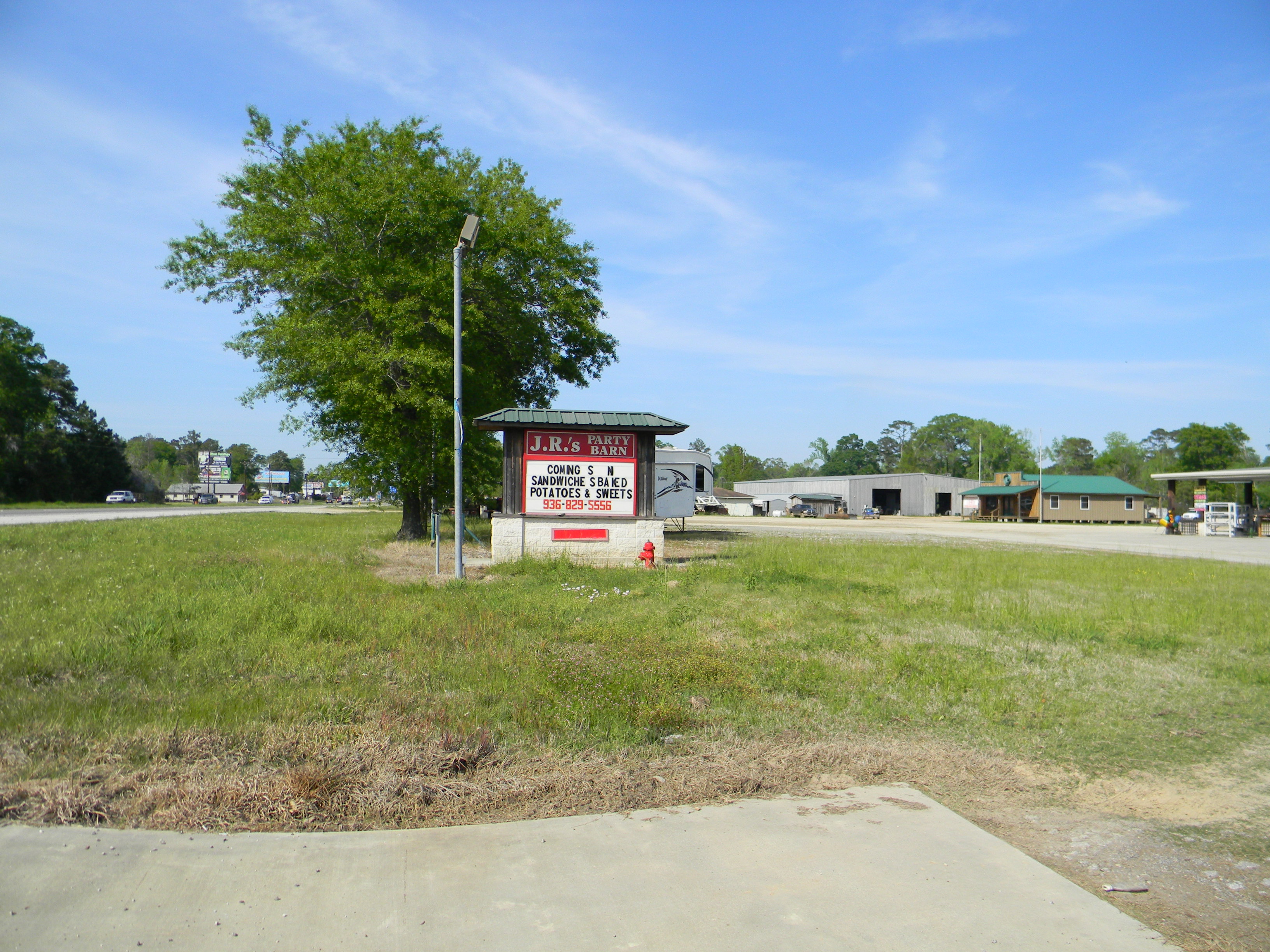 jrs-barn-highway-sign